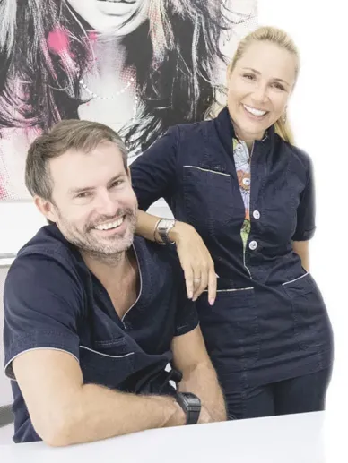 Dr. Kai O. Kaye and Dr. Gabriela Casabona in consultation at Ocean Clinic Marbella