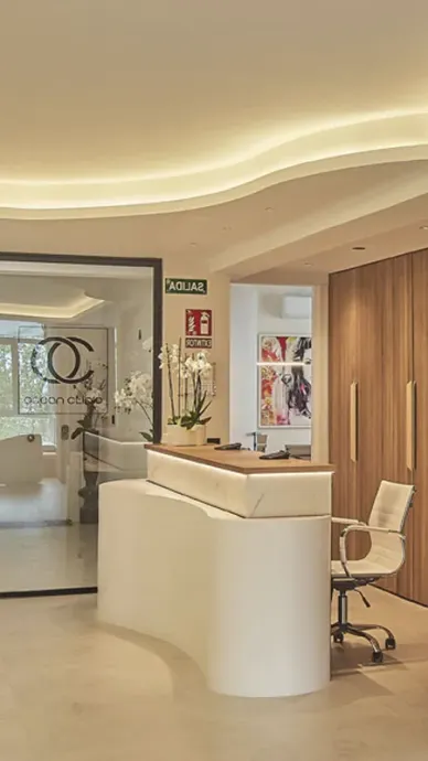 Reception desk at Ocean Clinic Marbella