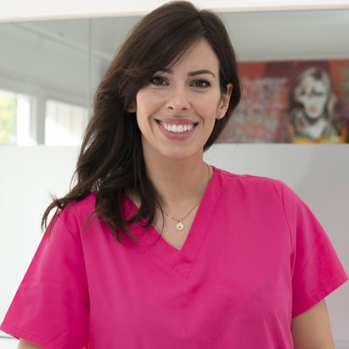 Physiotherapeutin Silvia Pino  Ocean Clinic